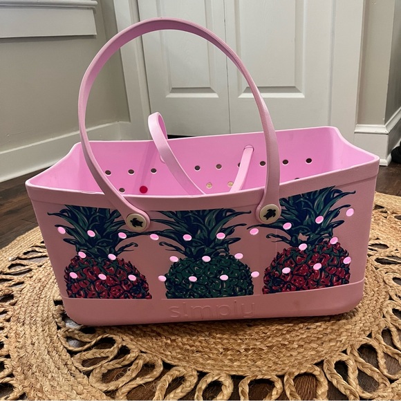 simply southern bogg bag xl Pineapples 21x12” 11” deep - Picture 1 of 5